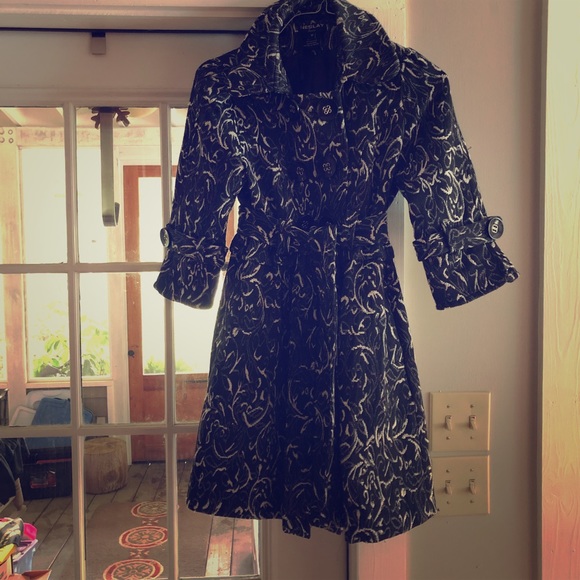 Jacket - Picture 1 of 2